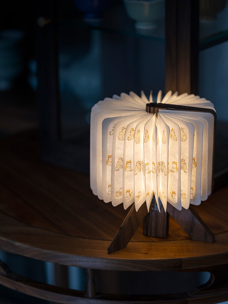 Folding Chinese-Style Nightlight – Elegant & Portable Design