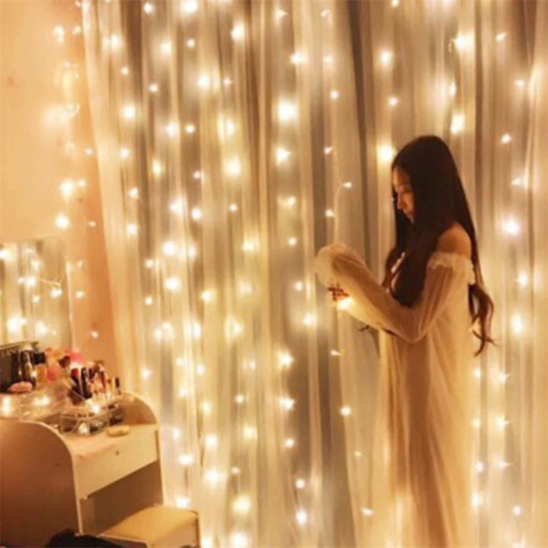 USB-powered curtain string lights