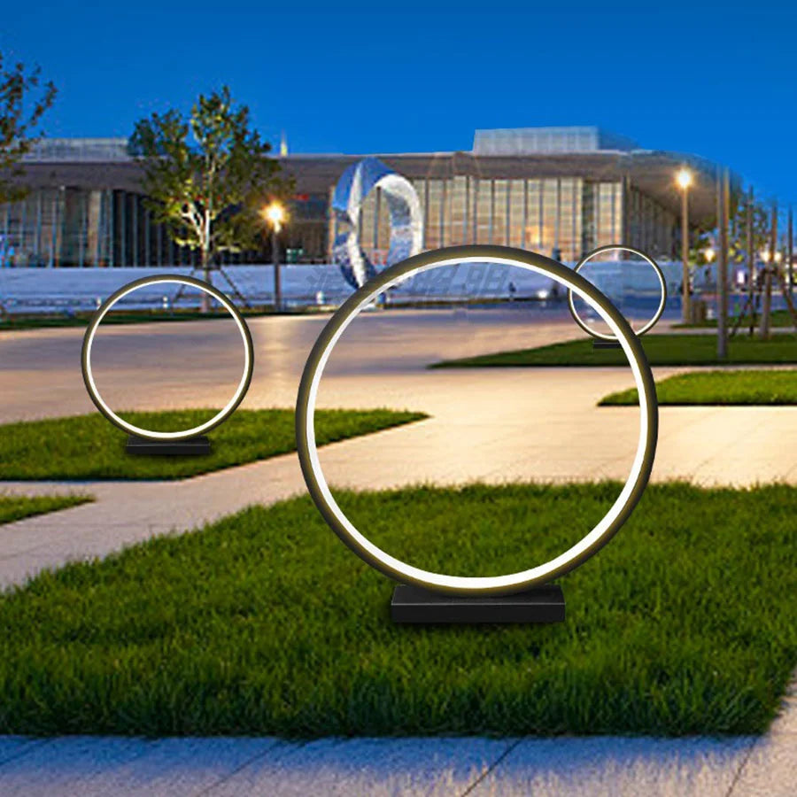 Lunar Halo Outdoor Lamp