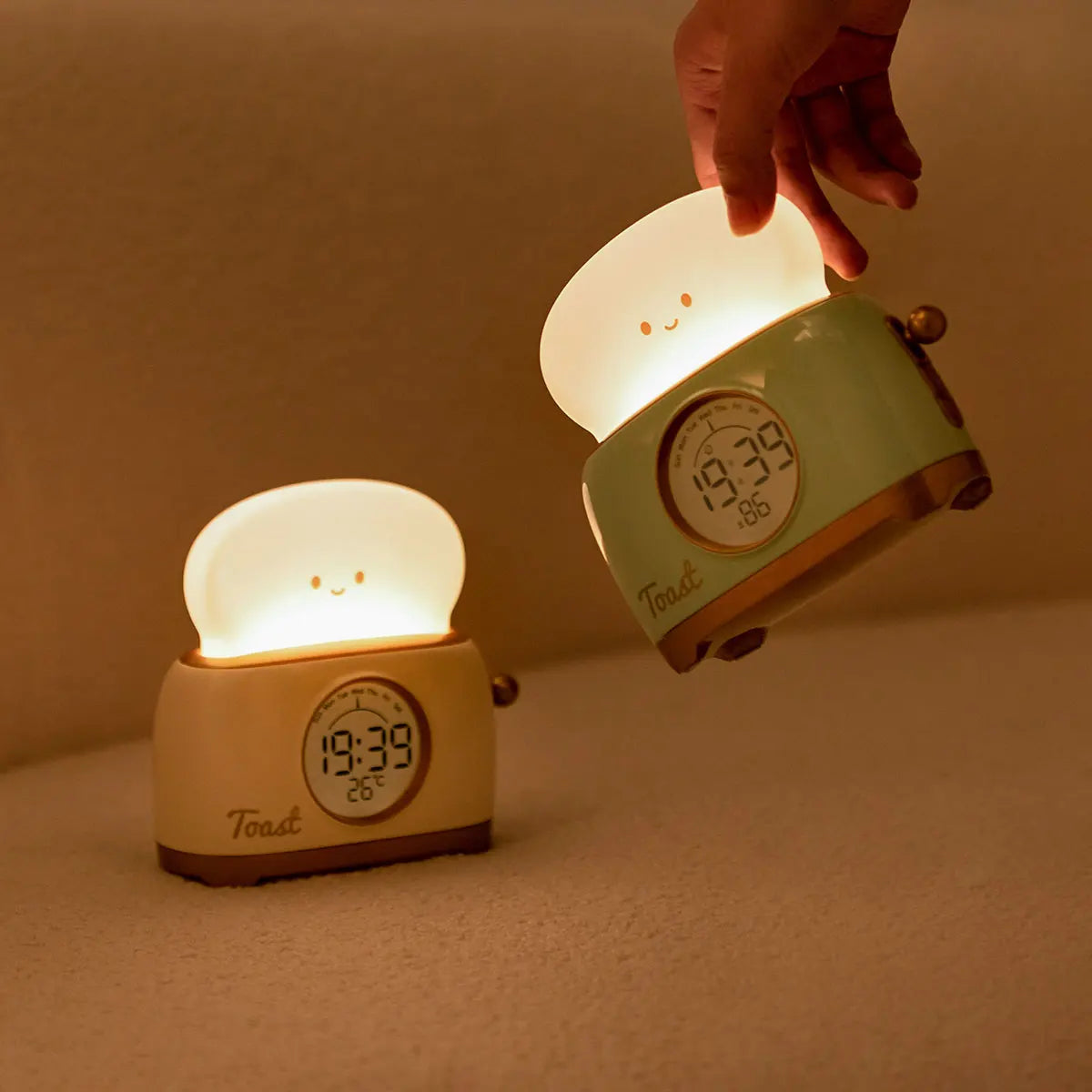 Lights Alarm Clock Alarm Clock Lamp Dimmable USB for nursery or kids room decor, in Yellow or Green