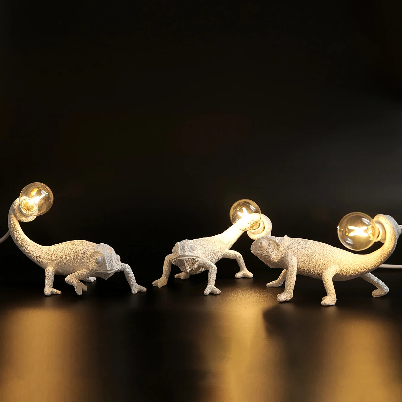 Lizard Be Dorm Wall Light decorative lighting detail
