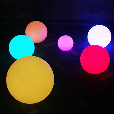 Glowing Balls Outdoor Lights close-up product view