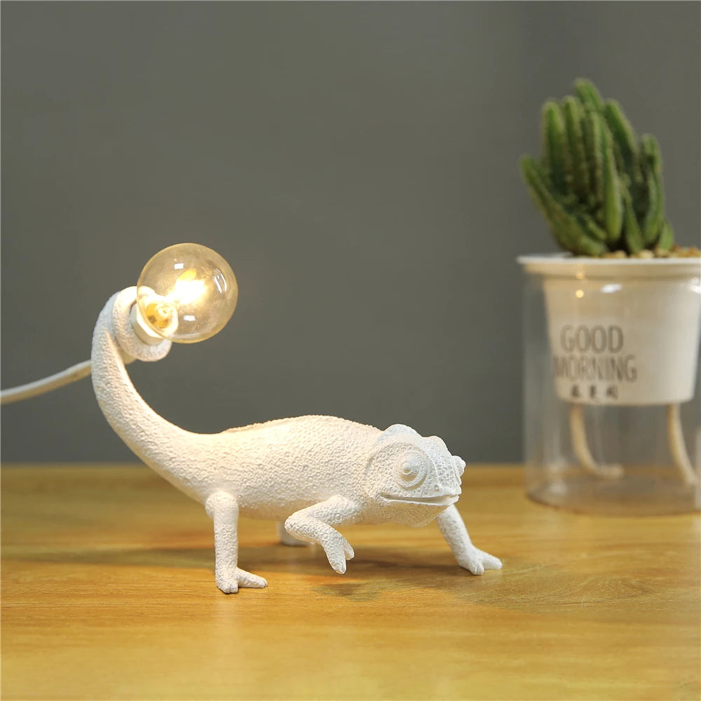 Lizard Be Dorm Wall Light for wall accent lighting