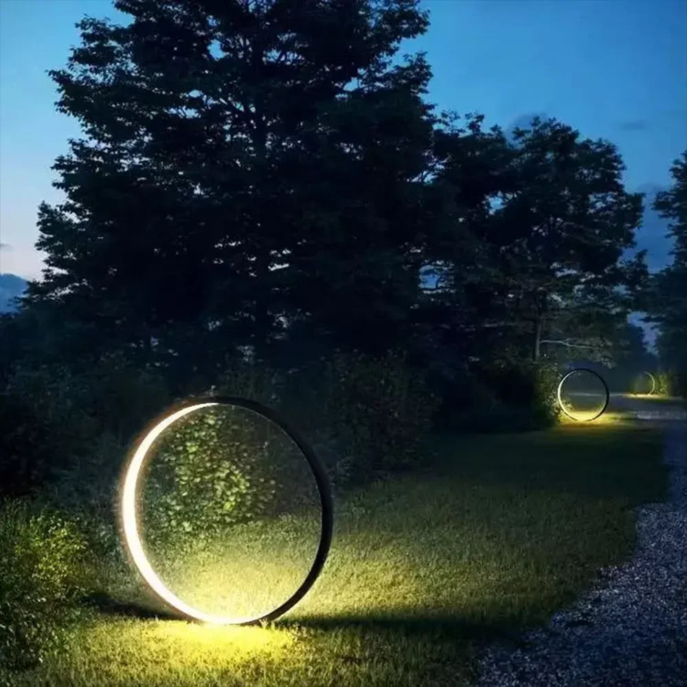 Lunar Halo Outdoor Lamp