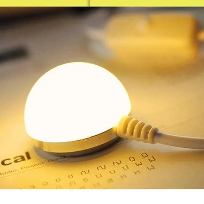 Mini USB LED Reading Light – 3W/5W Flexible Clip Desk Lamp for Books, Dormitory & Laptop
